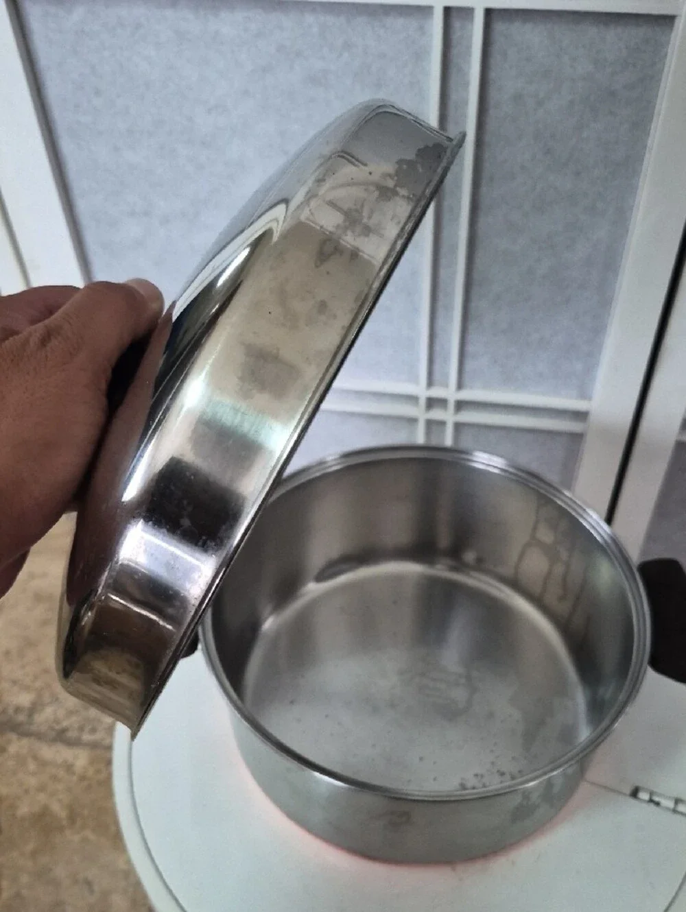Vintage Revere Ware 4 Qt Copper Bottom Stainless Pot With Lid.